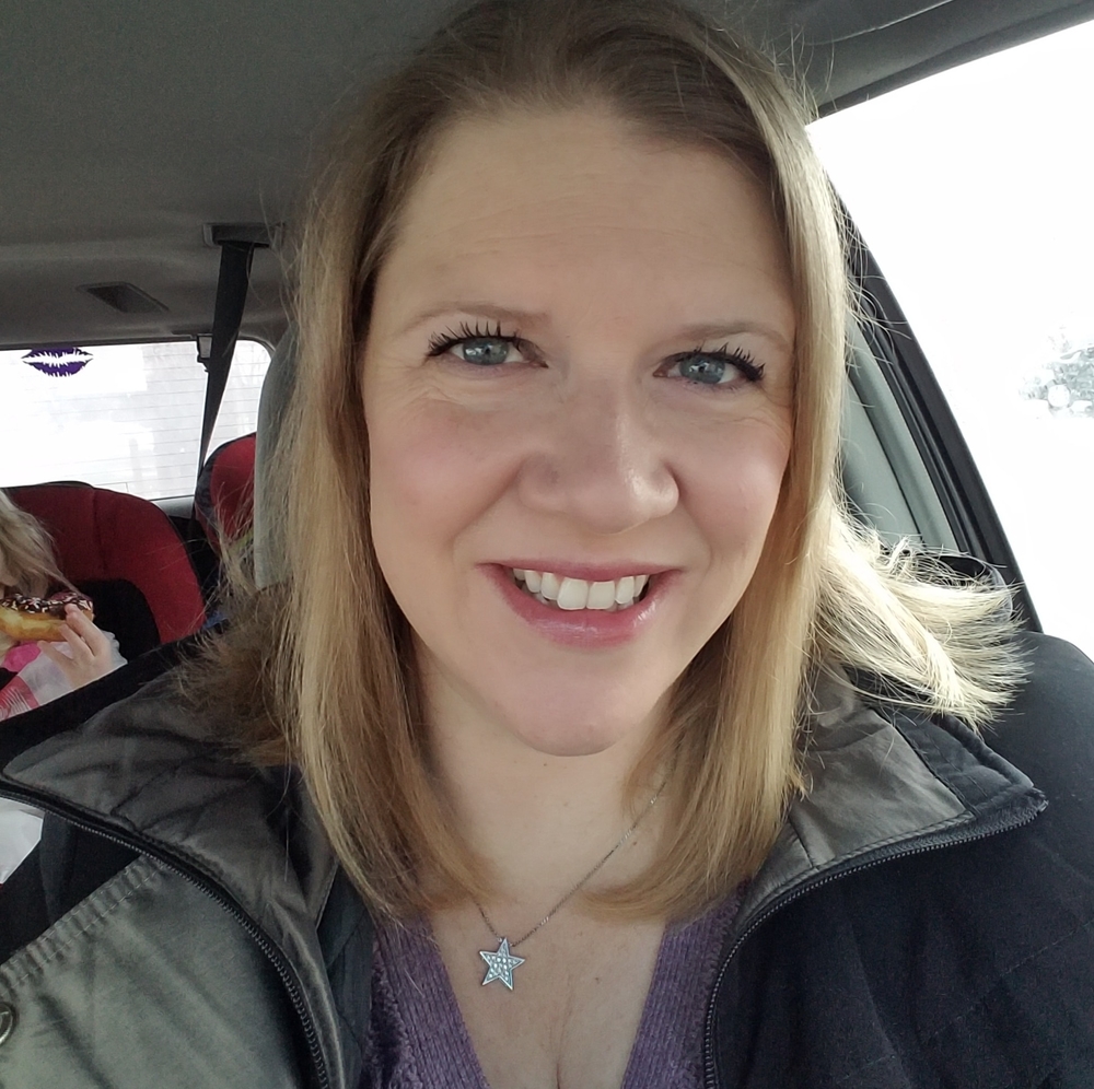 Meet your Posher, April